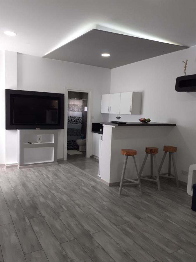 DELUXE YIOTA`S STUDiO ! Klorakas Exterior foto